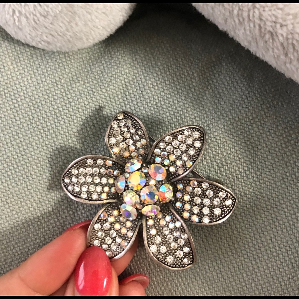 Vintage Floral Brooch Silver tone